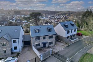 Photo 32- click for photo gallery